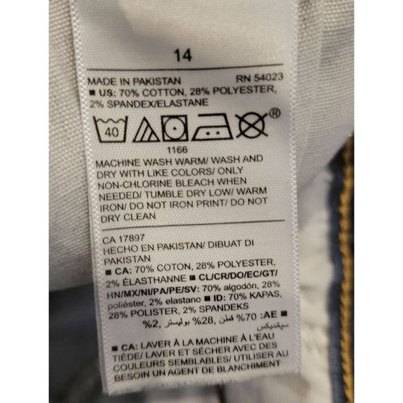 Old Navy Rockstar Super Skinny High Rise Jeans - Picture 5 of 5